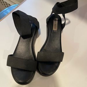Steve Madden Platform Sandal